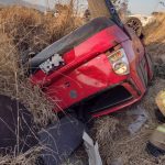 Un lesionado tras la volcadura del vehículo en el que viajaba sobre la carretera Morelia-Pátzcuaro.