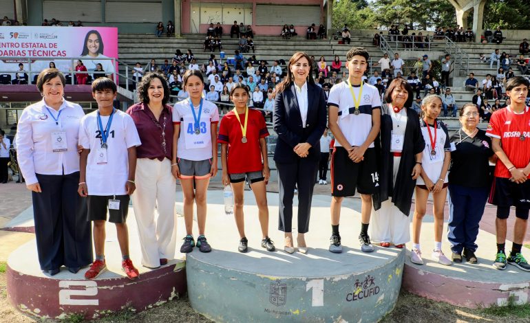 Michoacán inicia semana con encuentro que reúne a miles de estudiantes: Gaby Molina