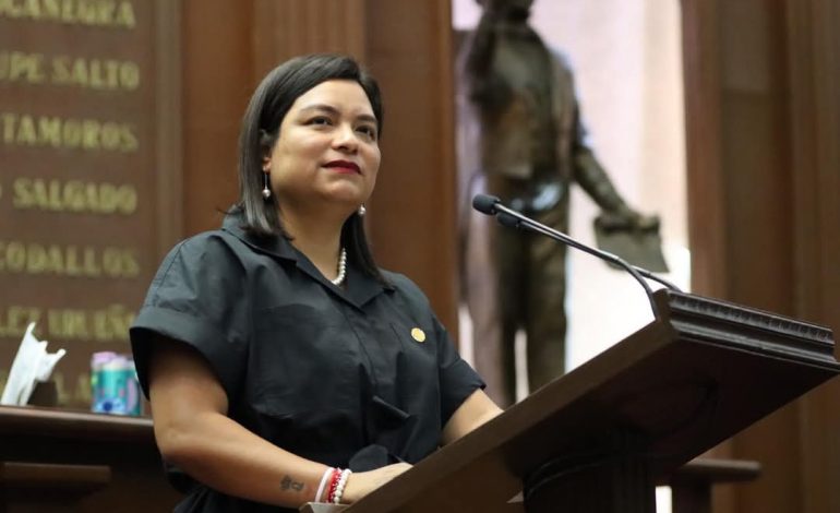 Eréndira Isauro propone garantizar atención médica a mujeres en cárceles de Michoacán