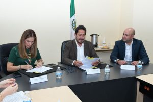 Sedeco y Colegio de Notarios facilitan la formalización de negocios
