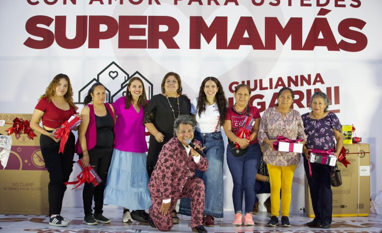 Giulianna Bugarini celebra a cientos de mamás morelianas con amor, regalos y música
