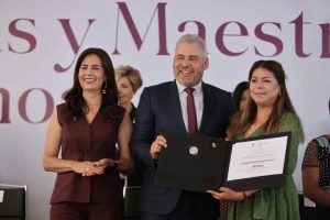 Michoacán es mejor gracias a sus maestras y maestros: Gaby Molina.