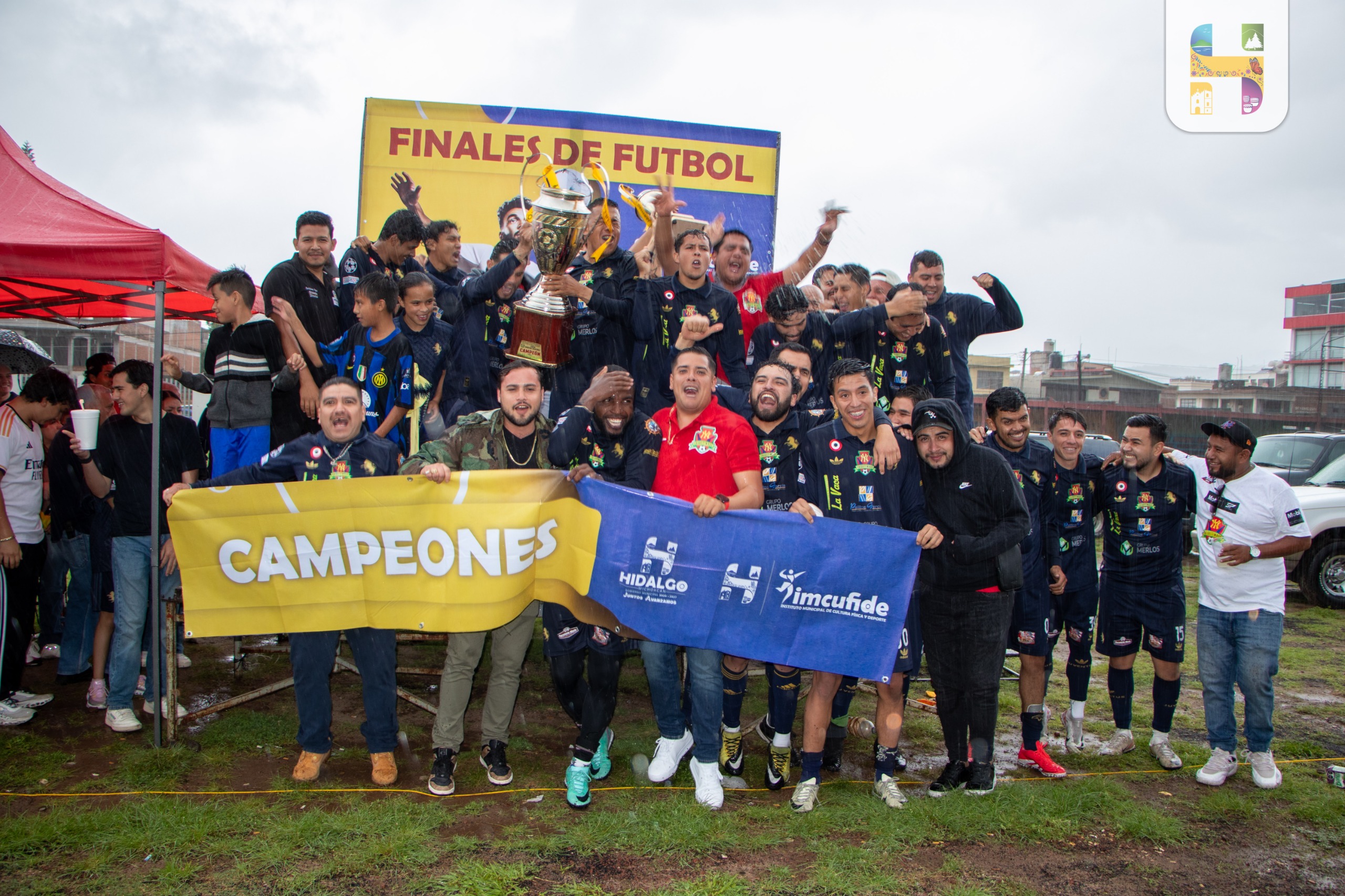 ​Autoridades Municipales y deportivas, realizaron la premiación correspondiente en el campeonato Municipal de Fútbol.