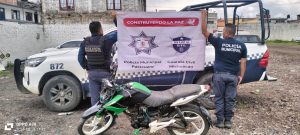 Durante un operativo se aseguró una motocicleta abandonada en las inmediaciones de la colonia El Cristo