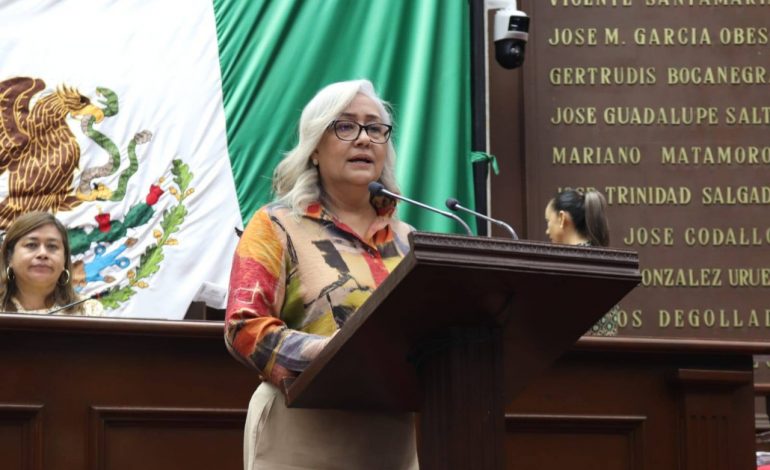 Diputada Emma Rivera impulsa iniciativa para elevar a rango constitucional el derecho a un medio ambiente sano en Michoacán