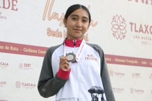 Sofía Ledesma con tan solo 15 años, conquista plata nacional en marcha atlética