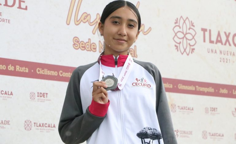Sofía Ledesma con tan solo 15 años, conquista plata nacional en marcha atlética