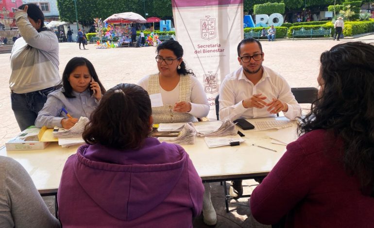 Secretaría del Bienestar impulsa acceso a programas estatales en Zitácuaro