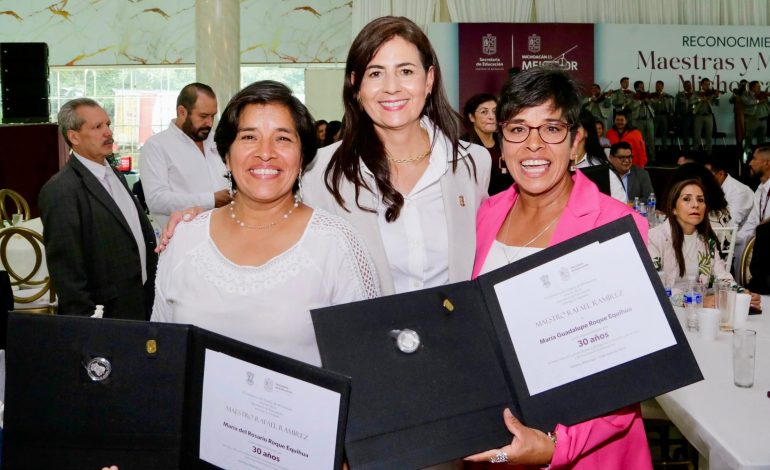 En las aulas se construye la transformación social: docentes galardonados