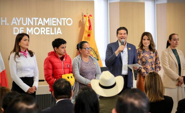 Ayuntamiento de Morelia se suma al boteo Teletón 2025