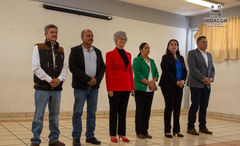 Autoridades Municipales, estatales y educativas, inauguraron la Décima Tercera Semana Nacional Conalep dirigida al cuidado del Medio Ambiente.