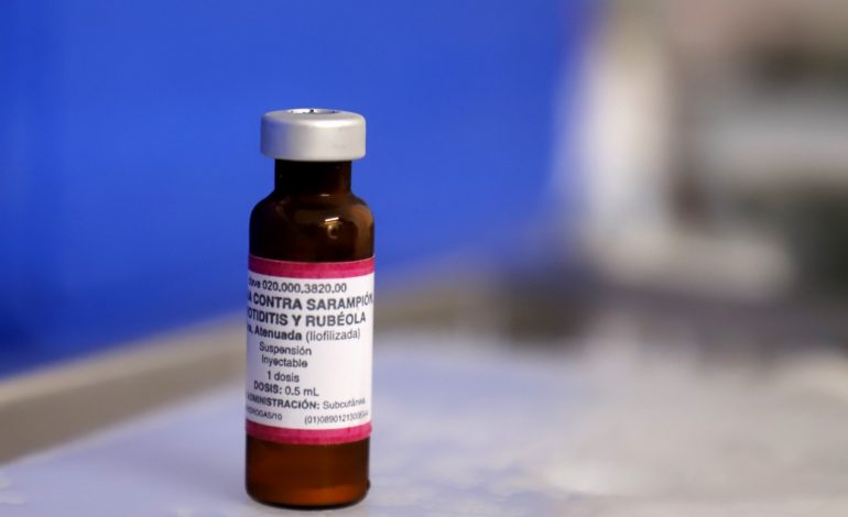 Vacuna contra sarampión disponible en centros de salud de Apatzingán: SSM