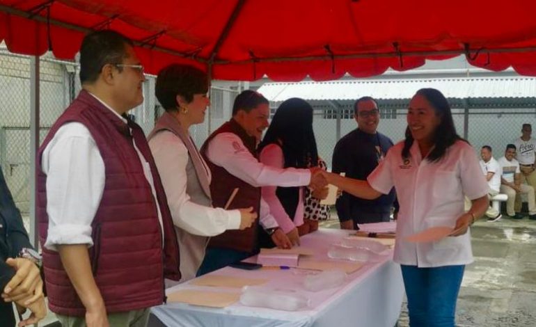 Sistema Penitenciario reconoce logros educativos de internos en penal de Zamora