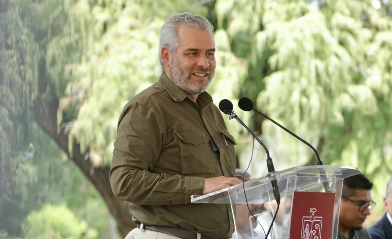 Con Guardián Forestal sumarán mil denuncias por deforestación este año: Bedolla