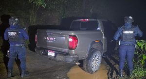 En acción oportuna, Guardia Civil recupera camioneta robada en Uruapan