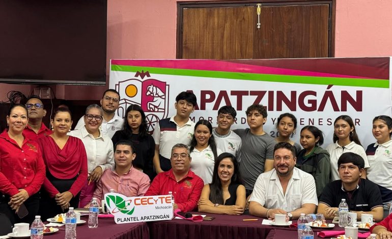 Fortalece Cecytem educación dual para alumnos de plantel Apatzingán
