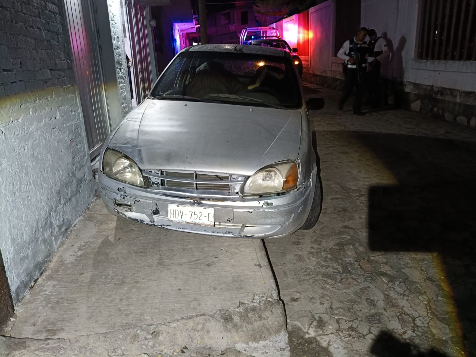 Gracias al sistema de videovigilancia municipal C2, recuperan vehículo robado en Zitácuaro