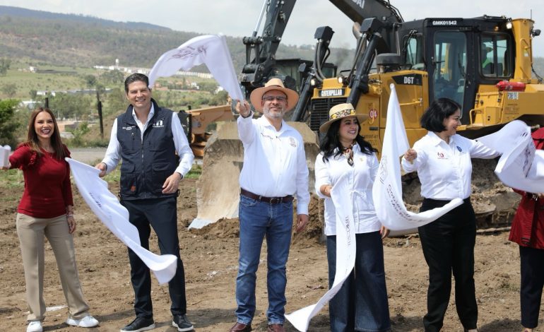 Más conectividad al sur de Morelia; Bedolla arranca ampliación de av. Amalia Solórzano