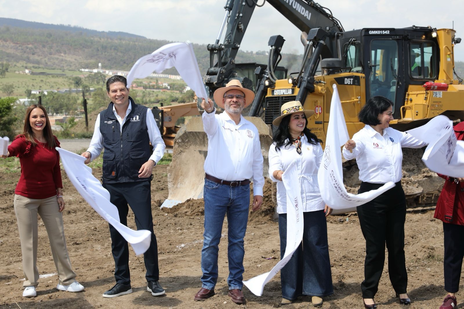 Más conectividad al sur de Morelia; Bedolla arranca ampliación de av. Amalia Solórzano