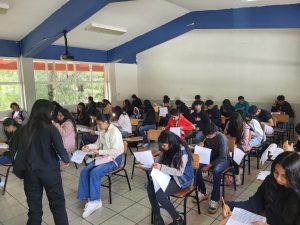 En CECyTEM 27 de San Pedro Jacuaro se realizó examen de evaluación