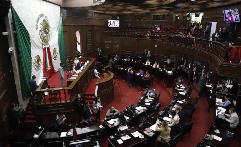 Reconoce 76 Legislatura a la Lengua de Señas Mexicana como lengua oficial y patrimonio lingüístico en la Constitución de Michoacán