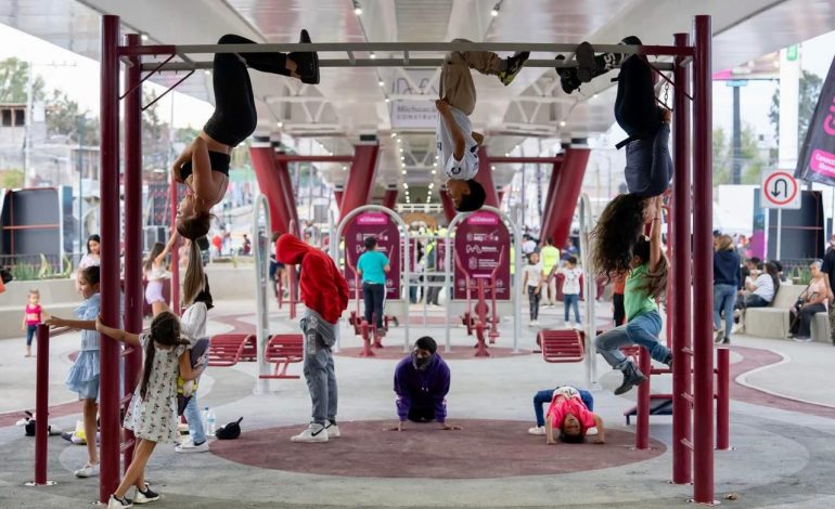 Paso Catrinas beneficia a más de 3 mil estudiantes del poniente de Morelia: Gaby Molina.