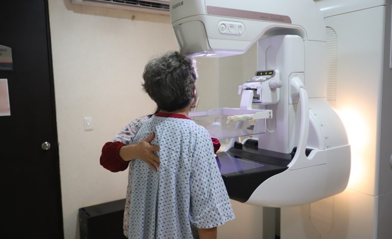 Michoacán refuerza detección de cáncer de mama con estudios gratuitos: SSM.