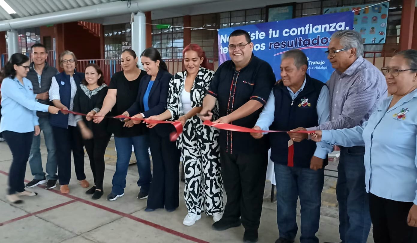 En la Primaria «Juan Escutia»: Diputada Teresita Herrera Inaugura Iluminación de Cancha de Usos Múltiples