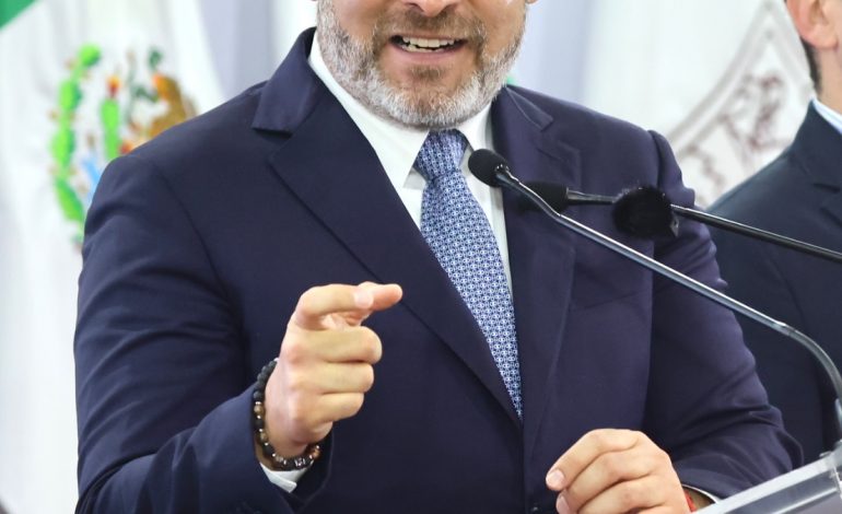 No hay michoacanos detenidos en redadas en Los Ángeles, confirma Bedolla.