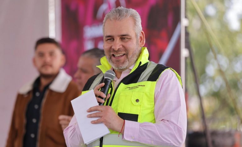 Gobierno de Michoacán afina proyecto de la autopista Uruapan-Zamora.