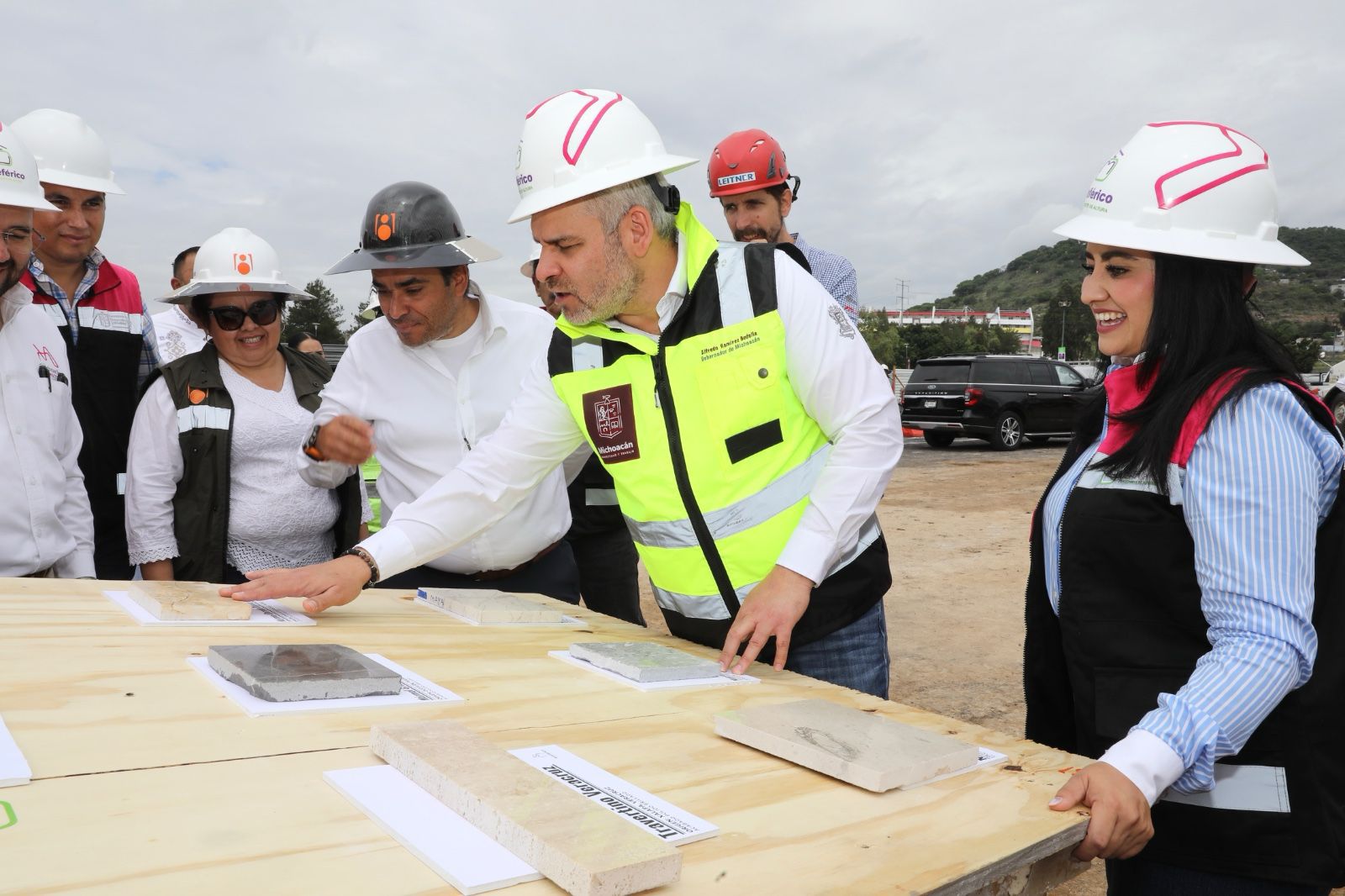Avanza la transformación de Morelia; supervisa Bedolla estaciones del teleférico