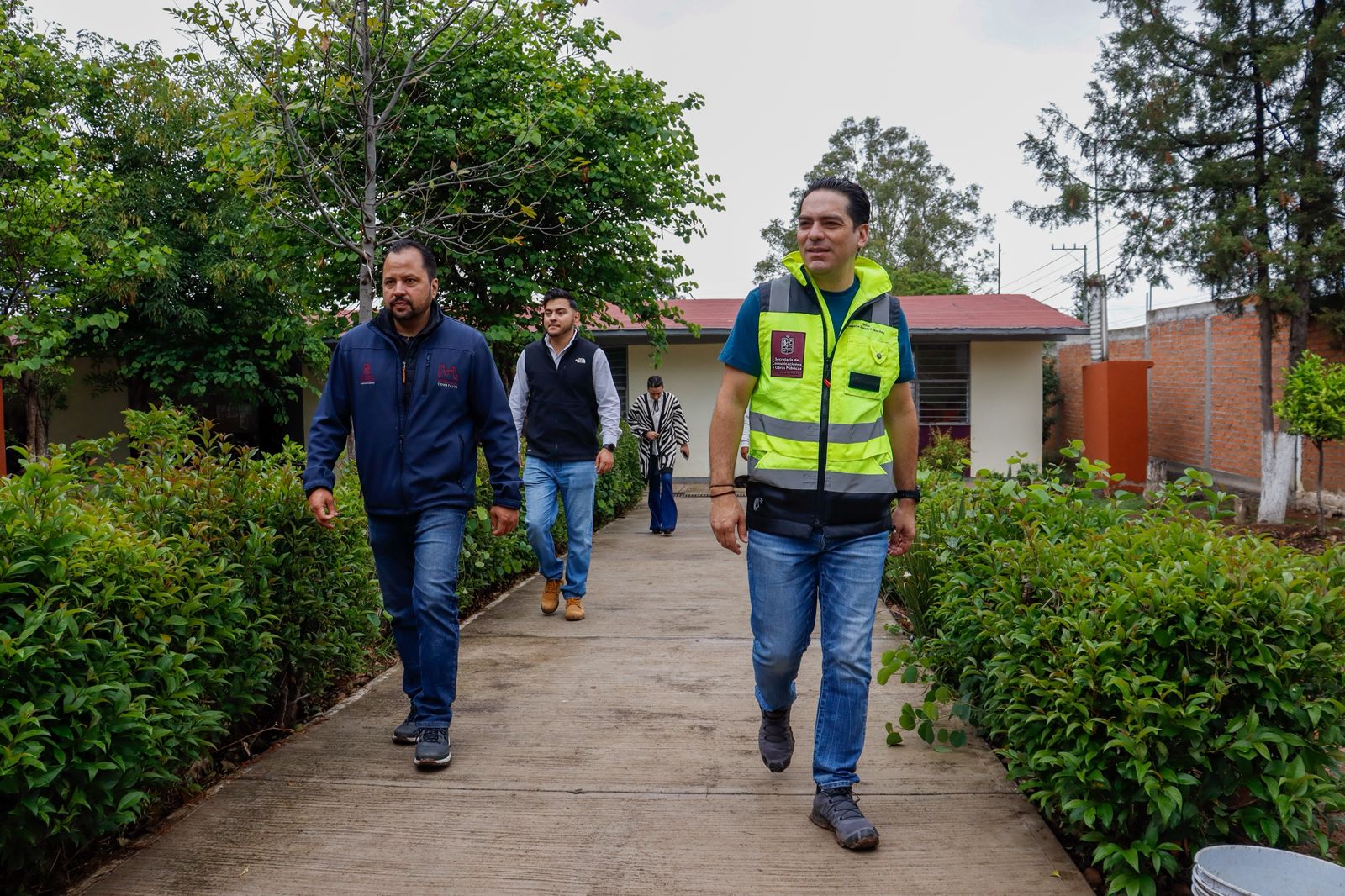 SCOP rehabilita primaria y telebachillerato de Morelia.