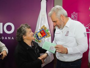 Sin contratiempos, emisión de visas del programa estatal Refami: Bedolla.
