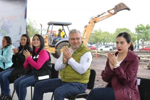 Arranca Bedolla construcción de parque en macroglorieta de Villas del Pedregal.