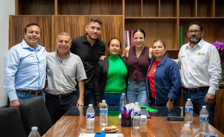 Locatarios del Mercado de Abastos celebran avance del Distribuidor Vial Eréndira: Giulianna Bugarini