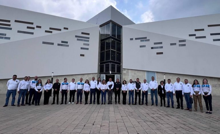 Michoacán y Querétaro comparten experiencias para mejorar penales