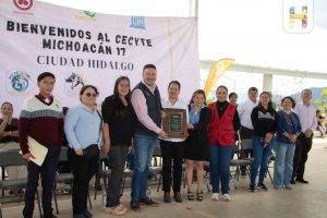 Jeovana Alcántar, inauguró un aula y arrancó los trabajos de la fachada y barda perimetral del CECYTE 17 Plantel Ciudad Hidalgo.