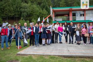 ​Jeovana Alcántar, arrancó los trabajos de construcción de la techumbre en el CEMSAD 36 de la Tenencia de Huajumbaro.