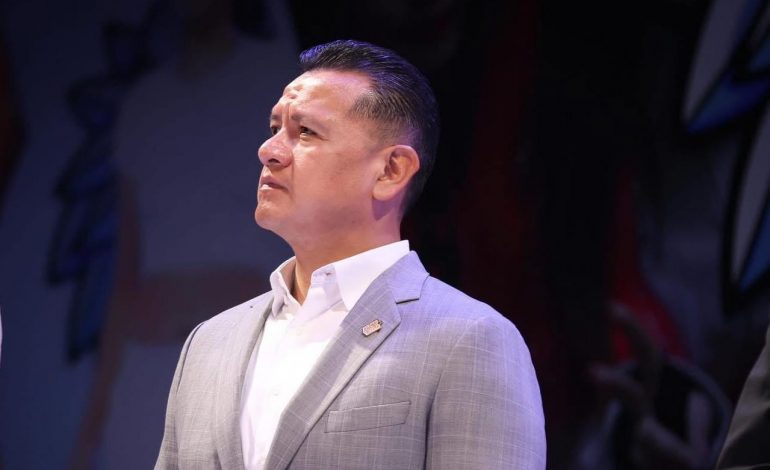 Reconocen  alcaldes  de Morelia,  Uruapan y de Morena que Torres Piña puntea rumbo a la FGE