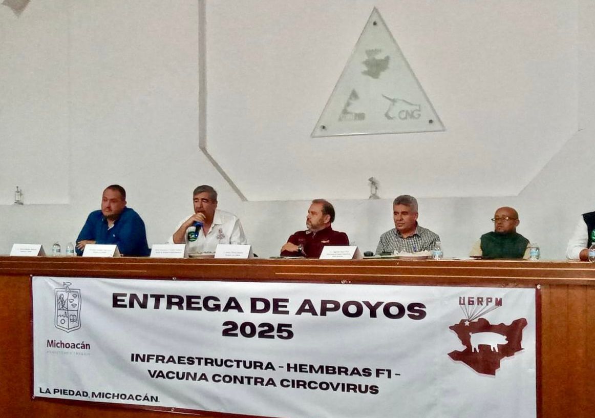Sader entrega 50 mil dosis de vacunas para combatir el circovirus porcino