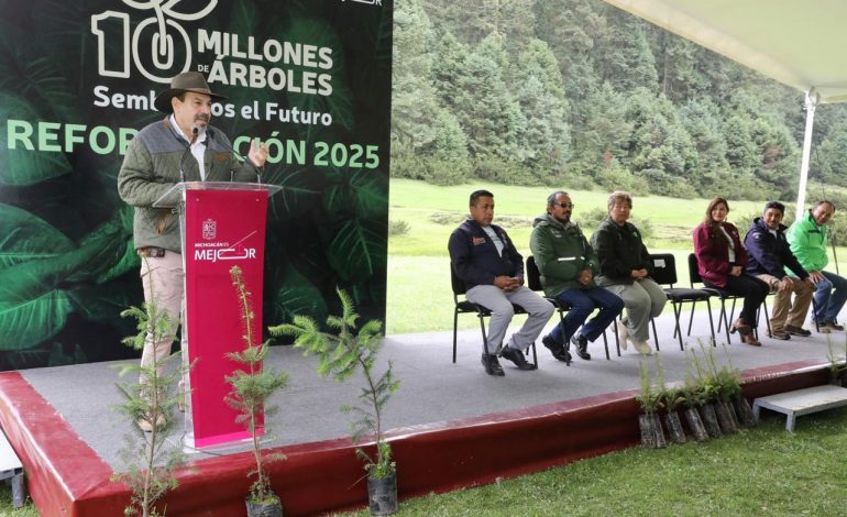 “Ejército verde” llega a 10 municipios de Michoacán con reforestación simultánea