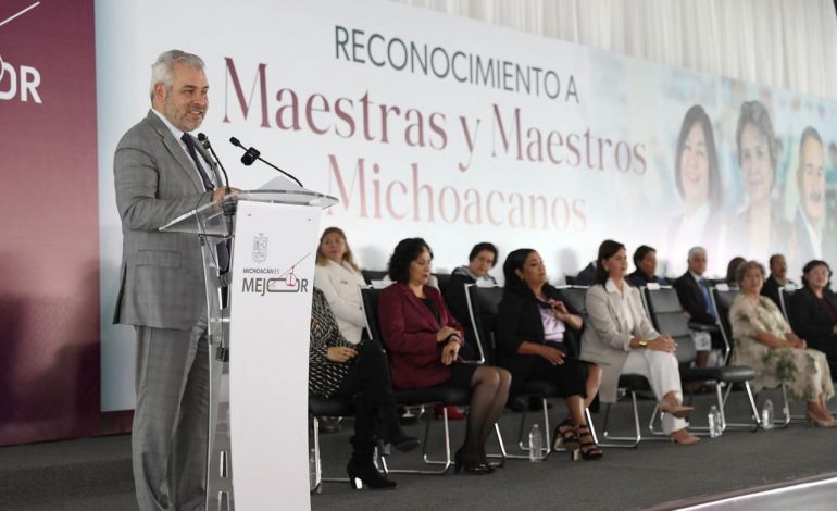 Más de 5 mil docentes pensionados reciben atención médica en el ISSSTE: Bedolla