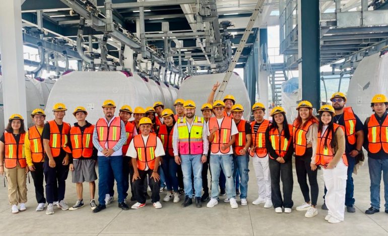 Estudiantes de Energía y Electromovilidad visitan teleférico de Uruapan: UTM