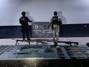 SSP y Defensa aseguran arsenal con barret, ametralladoras y granadas en Aguililla