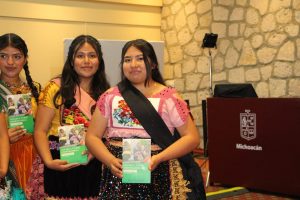 Más de 2 mil estudiantes preservan lenguas indígenas de Michoacán: Cecytem