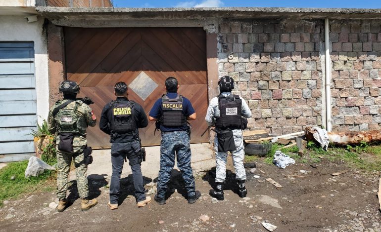 Cumplimenta FGE orden de cateo en Morelia; asegura más de mil 900 dosis de metanfetamina y detiene a cuatro personas
