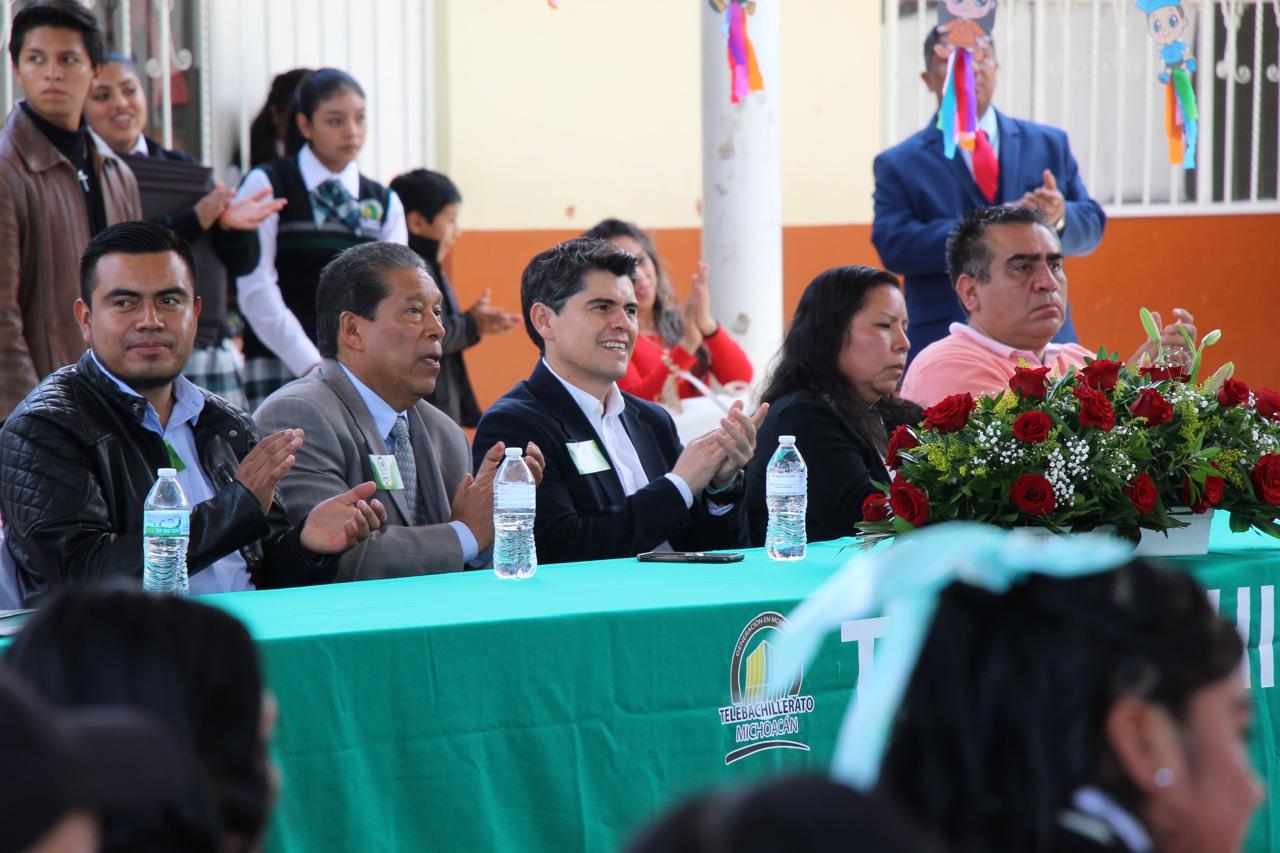 Toño Ixtláhuac  apadrina generación 2022–2025 del Telebachillerato No. 193 de Nicolás Romero