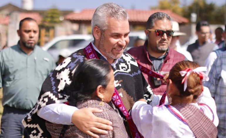 Con Faeispum, 84 obras convenidas con autogobiernos: Bedolla