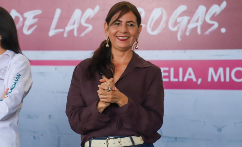 Estabilidad educativa, pilar del bienestar comunitario: Gabriela Molina