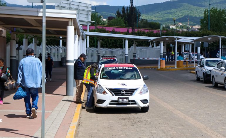 ITransporte realiza operativos en Terminal de Autobuses por periodo vacacional